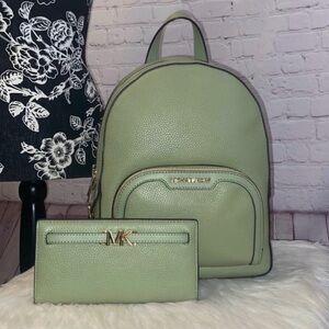 Michael Kors JAYCEE Medium Zip Pocket Backpack/Lg REED Snap Wallet 2pc Set